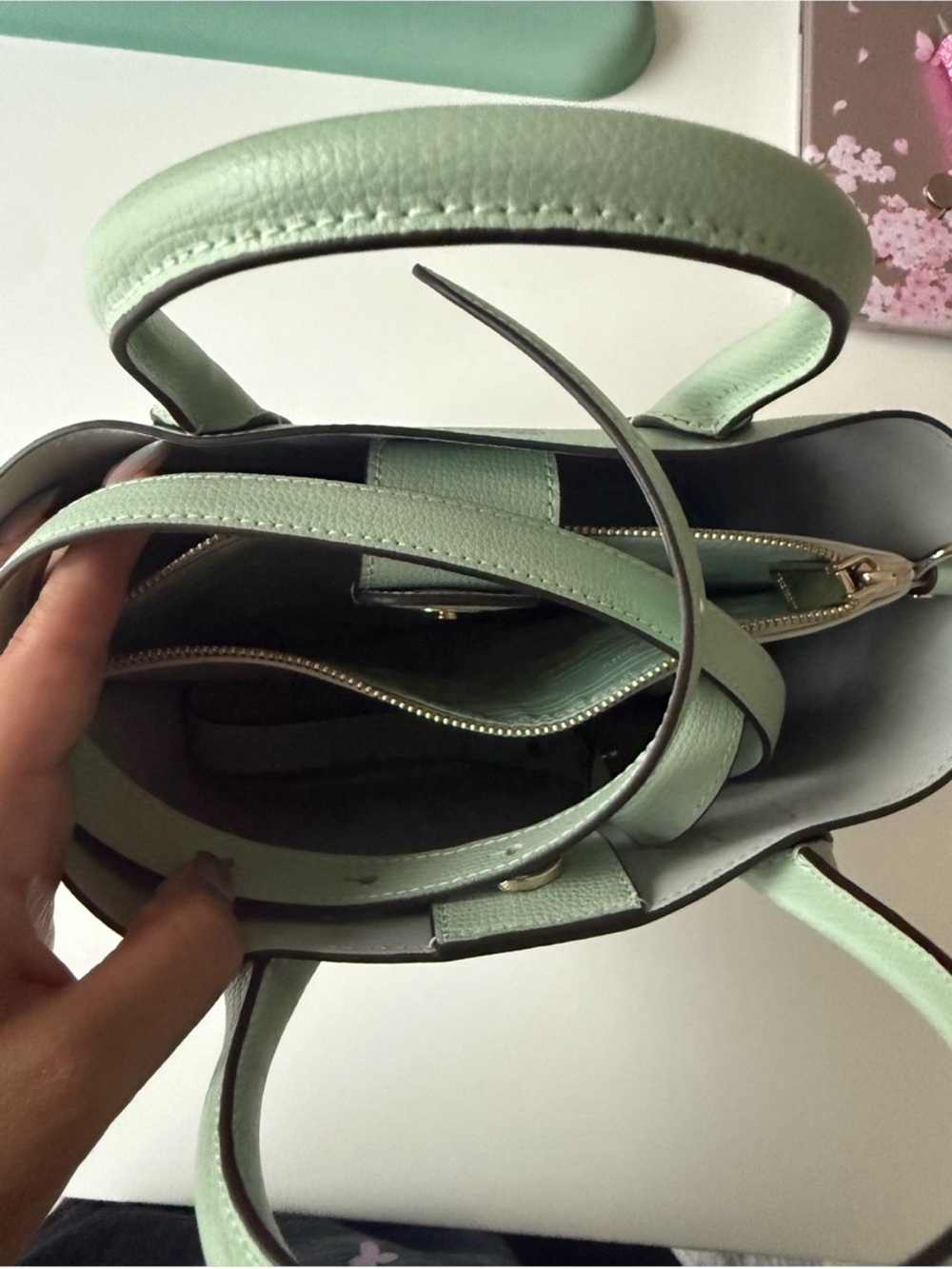kate spade suite Mint Green Leather Satchel top handle crossbody - Picture 5 of 5